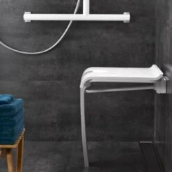 Siège De Douche ARSIS Escamotable Avec Béquille Automatique - Assise Blanche Et Piètement époxy Blanc -Wenko || Grohe || HOMCOM Soldes 1511337 3